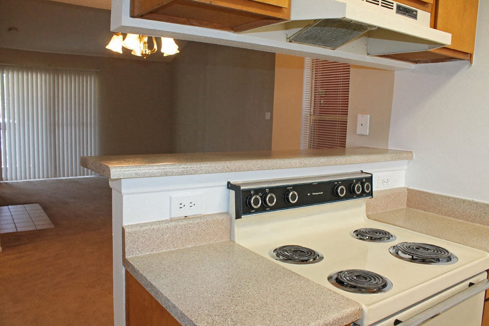 Salem Creek Apartment Homes is a similar property to Landera located in San Antonio